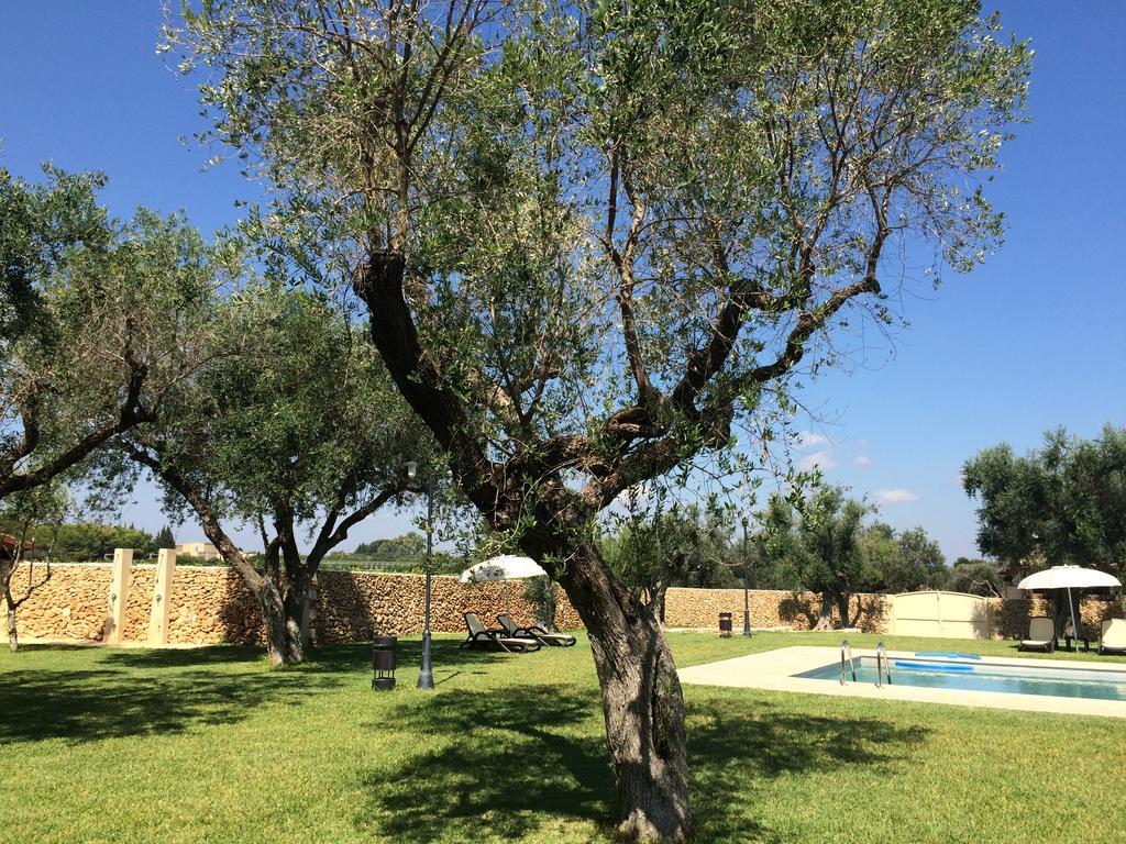 Masseria San Polo Squinzano ภายนอก รูปภาพ